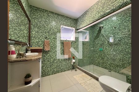 Casa à venda com 350m², 4 quartos e 2 vagas Casa à venda com 350m², 4 quartos e 2 vagassuíte 2 - Banheiro