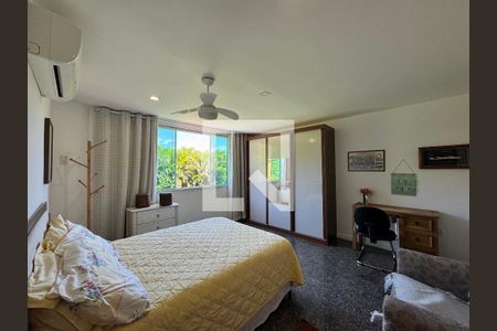 Casa à venda com 350m², 4 quartos e 2 vagas Casa à venda com 350m², 4 quartos e 2 vagasSuíte 3