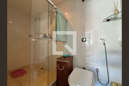 Casa à venda com 350m², 4 quartos e 2 vagas Casa à venda com 350m², 4 quartos e 2 vagasSuíte 1 (Master) - Banheiro