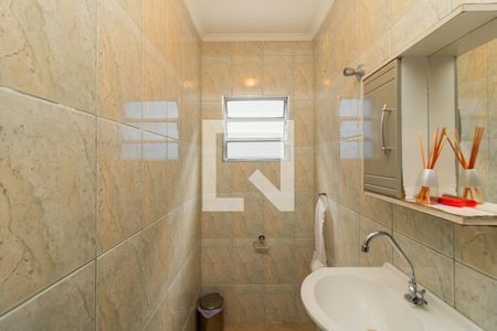 Casa à venda com 120m², 3 quartos e 2 vagasBanheiro de Serviço