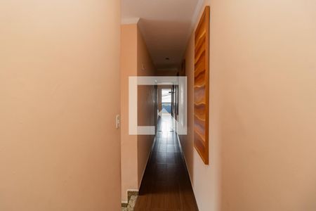 Casa à venda com 120m², 3 quartos e 2 vagasCorredor