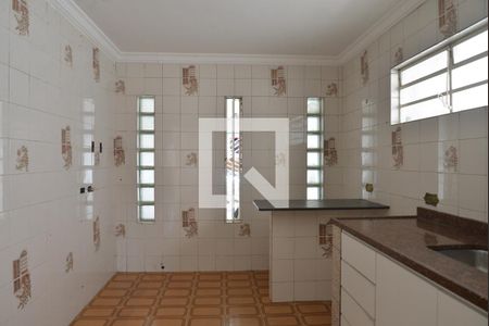Casa à venda com 193m², 4 quartos e 1 vagaCozinha