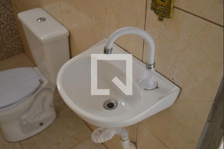 Casa à venda com 193m², 4 quartos e 1 vagaBanheiro Social 2