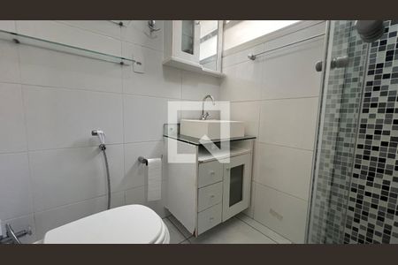 Apartamento para alugar com 104m², 2 quartos e 1 vaga Apartamento para alugar com 104m², 2 quartos e 1 vagaBanheiro da Suíte