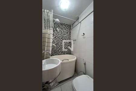 Apartamento para alugar com 104m², 2 quartos e 1 vaga Apartamento para alugar com 104m², 2 quartos e 1 vagaBanheiro 2