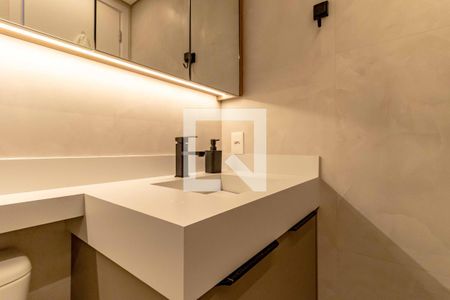 Studio à venda com 28m², 1 quarto e sem vaga Studio à venda com 28m², 1 quarto e sem vagaBanheiro Studio