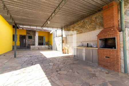 Casa à venda com 400m², 2 quartos e 2 vagasÁrea de Serviço e Churrasqueira