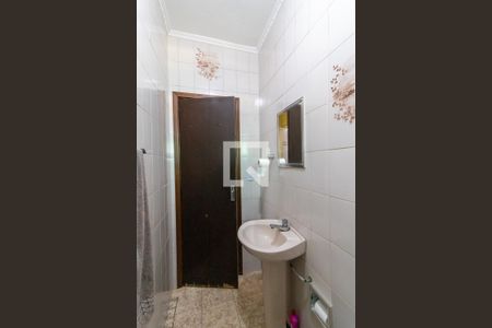 Casa à venda com 400m², 2 quartos e 2 vagasBanheiro