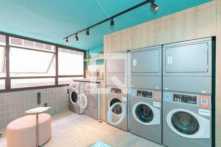 Studio para alugar com 25m², 1 quarto e sem vaga Studio para alugar com 25m², 1 quarto e sem vagaLavanderia