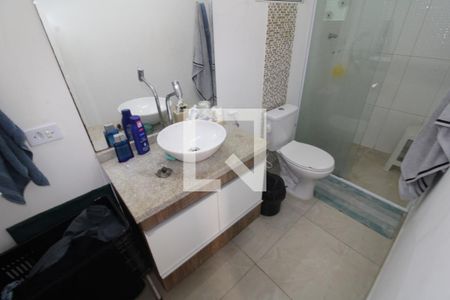 Casa à venda com 228m², 2 quartos e 3 vagasBanheiro 2