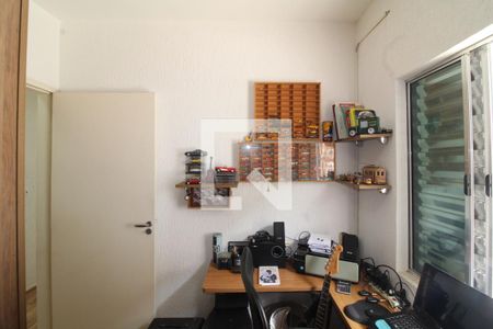 Casa à venda com 228m², 2 quartos e 3 vagasQuarto 2