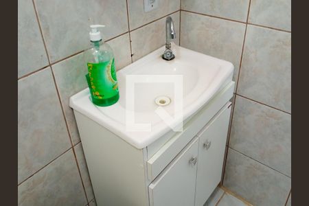 Casa à venda com 300m², 3 quartos e 2 vagasBanheiro 