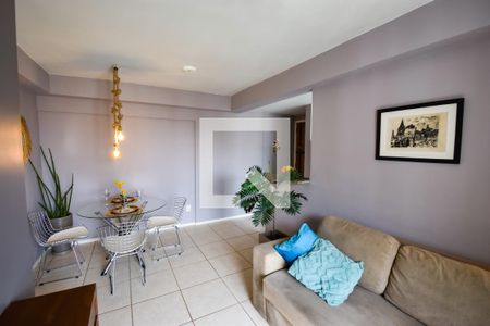 Sala de apartamento para alugar com 2 quartos, 51m² em Del Castilho, Rio de Janeiro