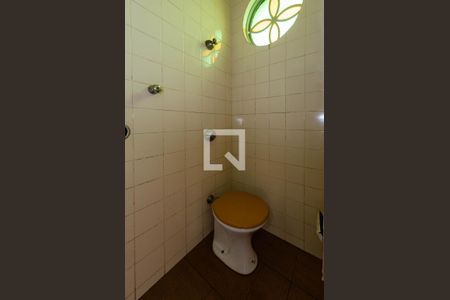 Apartamento à venda com 75m², 3 quartos e sem vaga Apartamento à venda com 75m², 3 quartos e sem vagaBanheiro de serviço