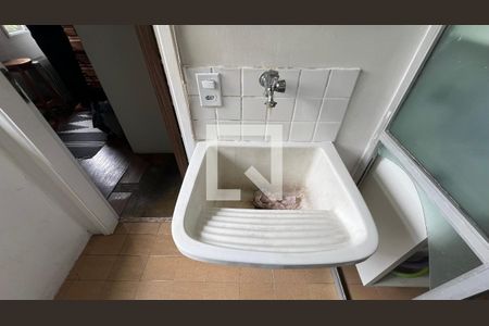 Apartamento à venda com 70m², 3 quartos e 1 vagaÁrea de Serviço