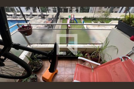 Sacada de apartamento à venda com 3 quartos, 70m² em Vila Madalena, São Paulo