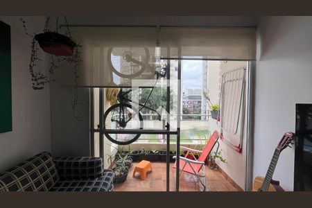 Sacada de apartamento à venda com 3 quartos, 70m² em Vila Madalena, São Paulo