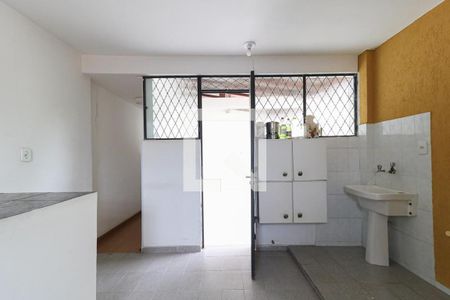 Casa à venda com 160m², 4 quartos e 2 vagasÁrea de Serviço