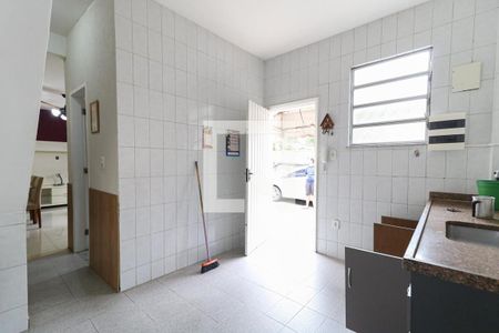 Casa à venda com 160m², 4 quartos e 2 vagasCozinha