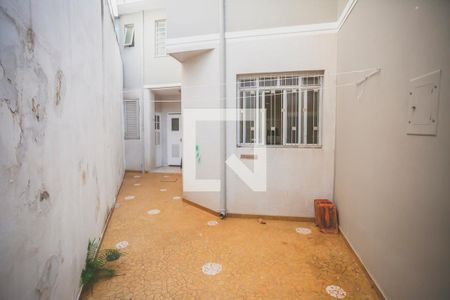 Casa à venda com 160m², 2 quartos e 2 vagas Casa à venda com 160m², 2 quartos e 2 vagasQuintal