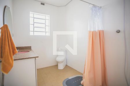 Casa à venda com 160m², 2 quartos e 2 vagas Casa à venda com 160m², 2 quartos e 2 vagasBanheiro Suíte