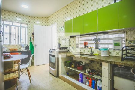 Casa à venda com 160m², 2 quartos e 2 vagas Casa à venda com 160m², 2 quartos e 2 vagasCozinha