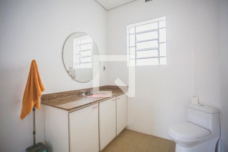Casa à venda com 160m², 2 quartos e 2 vagas Casa à venda com 160m², 2 quartos e 2 vagasBanheiro Suíte