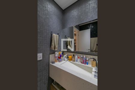 Apartamento à venda com 202m², 4 quartos e 4 vagasBanheiro