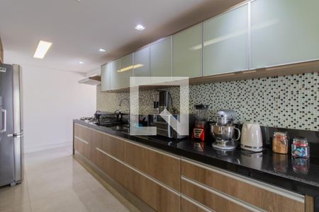 Apartamento à venda com 202m², 4 quartos e 4 vagasCozinha