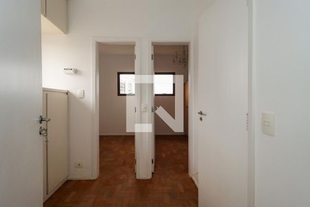 Apartamento à venda com 300m², 4 quartos e 4 vagas Apartamento à venda com 300m², 4 quartos e 4 vagasÁrea de Serviço