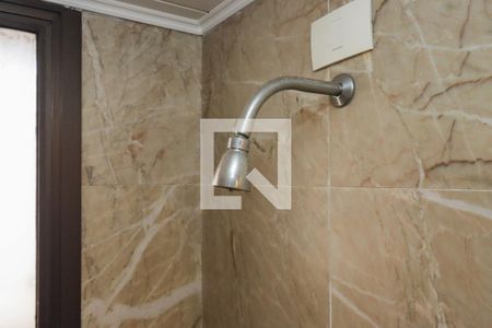 Apartamento à venda com 300m², 4 quartos e 4 vagas Apartamento à venda com 300m², 4 quartos e 4 vagasBanheiro da Suíte 2