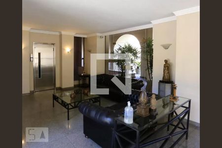 Apartamento à venda com 300m², 4 quartos e 4 vagas Apartamento à venda com 300m², 4 quartos e 4 vagasHall social