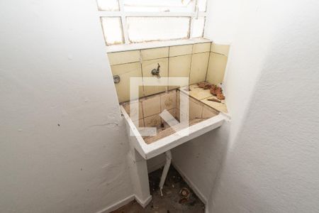 Casa à venda com 318m², 2 quartos e 1 vaga Casa à venda com 318m², 2 quartos e 1 vagaCasa 2 - área de serviço