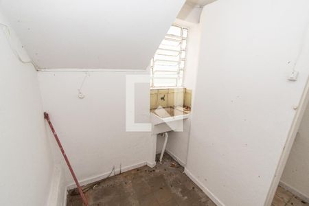 Casa à venda com 318m², 2 quartos e 1 vaga Casa à venda com 318m², 2 quartos e 1 vagaCasa 2 - área de serviço
