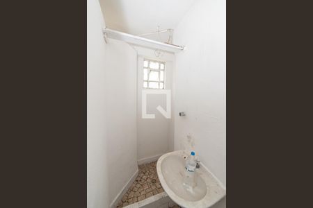 Casa à venda com 318m², 2 quartos e 1 vaga Casa à venda com 318m², 2 quartos e 1 vagaCasa 2 - banheiro