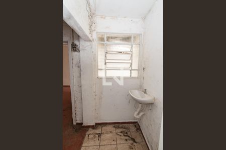 Casa à venda com 318m², 2 quartos e 1 vaga Casa à venda com 318m², 2 quartos e 1 vagaCasa 3 - banheiro