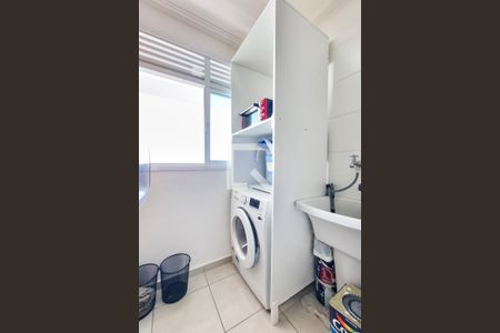 Apartamento para alugar com 64m², 2 quartos e 2 vagasCozinha / Área de serviço