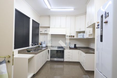 Apartamento à venda com 260m², 3 quartos e 4 vagasCozinha