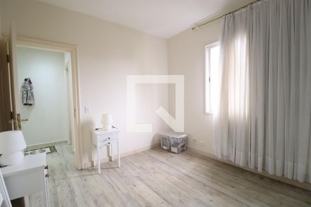 Apartamento à venda com 260m², 3 quartos e 4 vagasQuarto 2 suíte