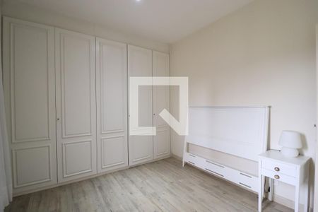 Apartamento à venda com 260m², 3 quartos e 4 vagasQuarto 2 suíte