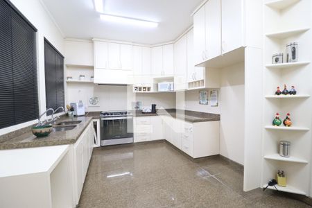 Apartamento à venda com 260m², 3 quartos e 4 vagasCozinha