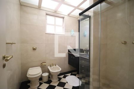 Apartamento à venda com 260m², 3 quartos e 4 vagasBanheiro Quarto 3 suíte