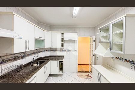 Apartamento à venda com 113m², 3 quartos e 2 vagas Apartamento à venda com 113m², 3 quartos e 2 vagasCozinha