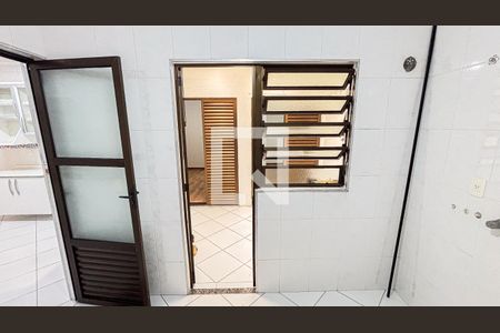 Apartamento à venda com 113m², 3 quartos e 2 vagas Apartamento à venda com 113m², 3 quartos e 2 vagasÁrea de Serviço