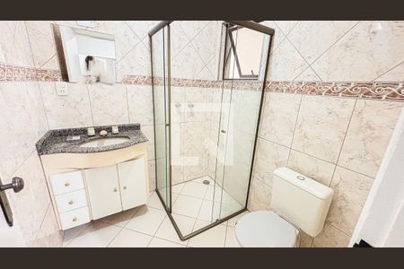 Apartamento à venda com 113m², 3 quartos e 2 vagas Apartamento à venda com 113m², 3 quartos e 2 vagasBanheiro da Suíte 1