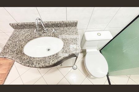 Apartamento à venda com 113m², 3 quartos e 2 vagas Apartamento à venda com 113m², 3 quartos e 2 vagasBanheiro da Suíte 2
