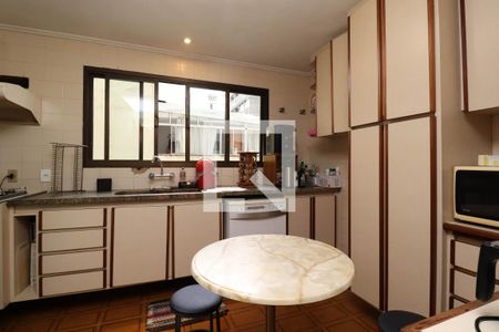 Apartamento à venda com 180m², 4 quartos e 2 vagasCozinha