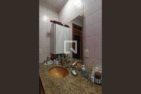 Apartamento à venda com 180m², 4 quartos e 2 vagasBanheiro