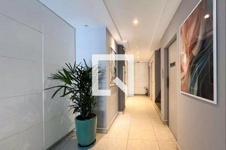 Apartamento para alugar com 85m², 2 quartos e 1 vagaHall social