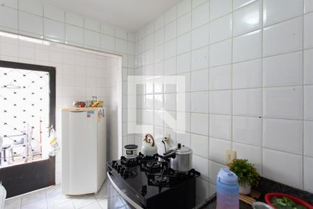 Apartamento à venda com 80m², 2 quartos e 2 vagasCozinha